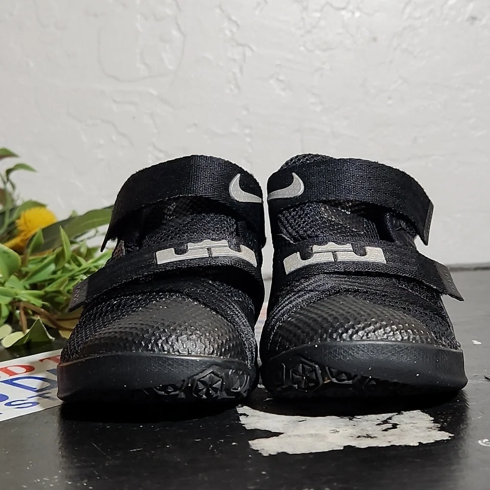 NIKE LeBron Soldier Black 6C
